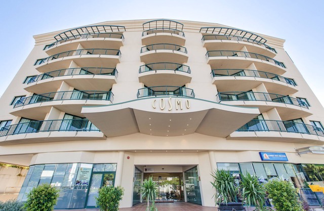 Cosmo Apartment Hotel
