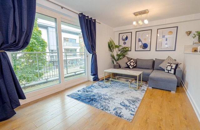 Cosy 1Bed Flat with Free Parking in the heart of the city.