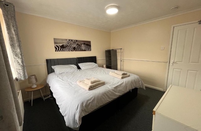 Cosy 2 bedroomed semi detached house