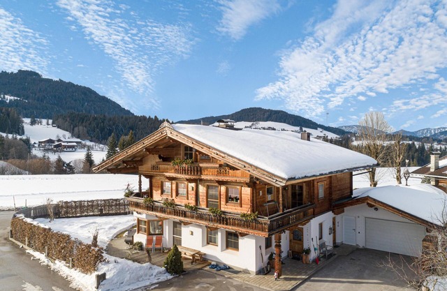 Cosy apartment with garden near ski area
