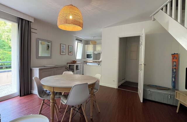 Cosy apartment 56 m2, quiet residence and wooded park