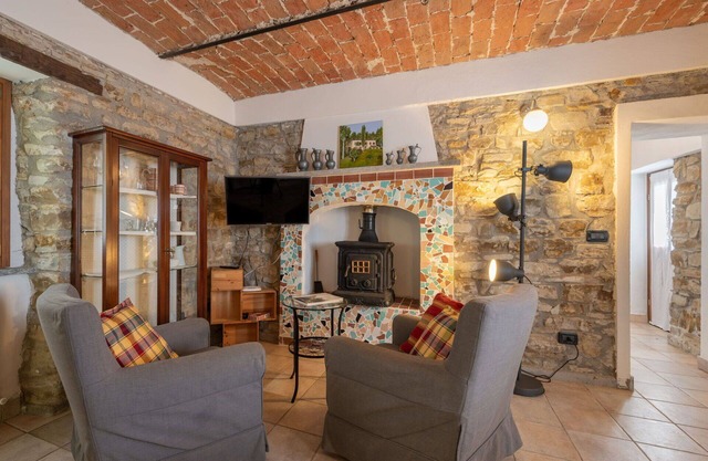 Cosy apartment for 2 people with WIFI, pool and TV