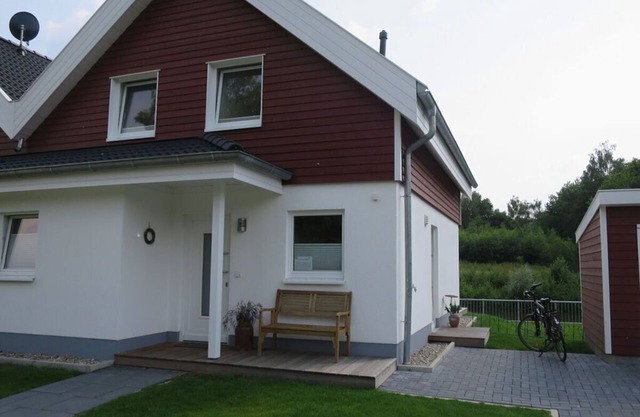 Cosy apartment by the lake