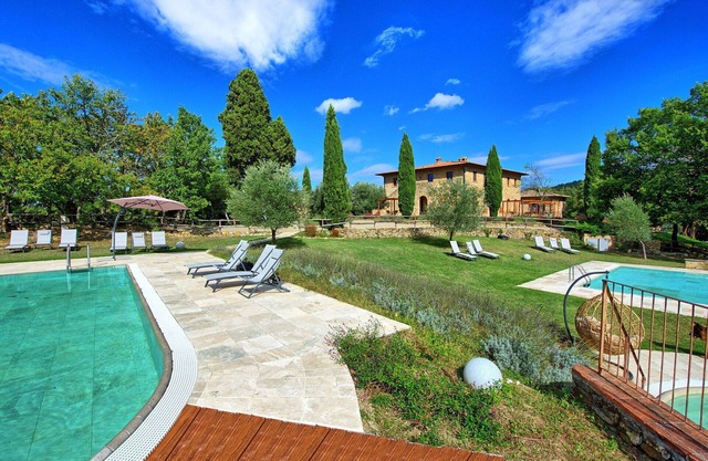 Cosy apartment for 4 guests with WIFI, pool, TV, patio, pets allowed and panoramic view