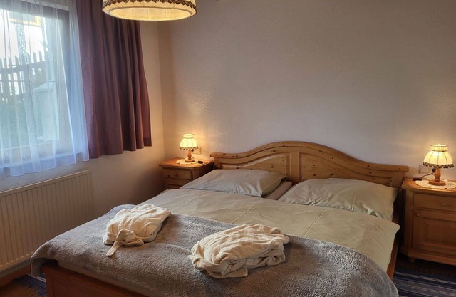 Cosy apartment for 2 guests with TV, patio and pets allowed