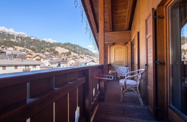Cosy apartment for 23 people with WIFI, TV and balcony