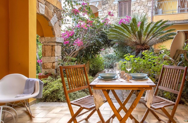 Cosy apartment for 3 guests with A/C, TV and terrace