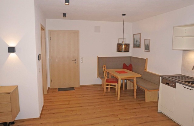 Cosy apartment for 4 guests with WIFI and TV