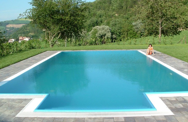 Cosy apartment for 4 guests with pool, WIFI, TV, pets allowed, panoramic view and parking