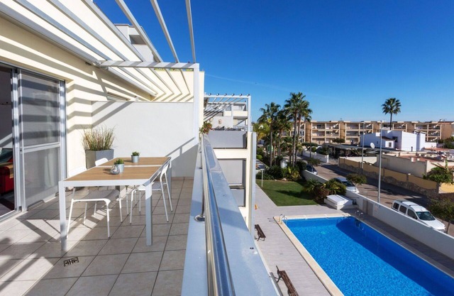 Cosy apartment for 4 people with pool, WIFI, A/C, terrace and pets allowed
