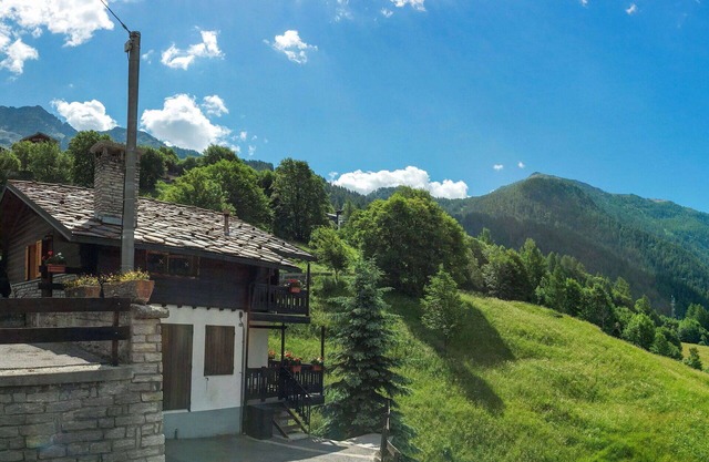 Cosy apartment for 4 people with WIFI, TV, balcony and pets allowed