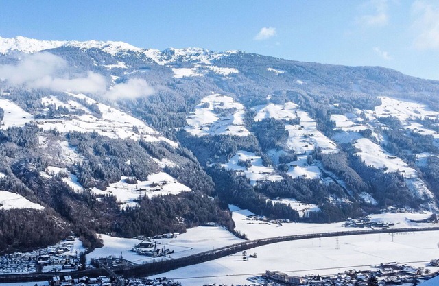 Cosy apartment for 5 guests with WIFI, TV and terrace