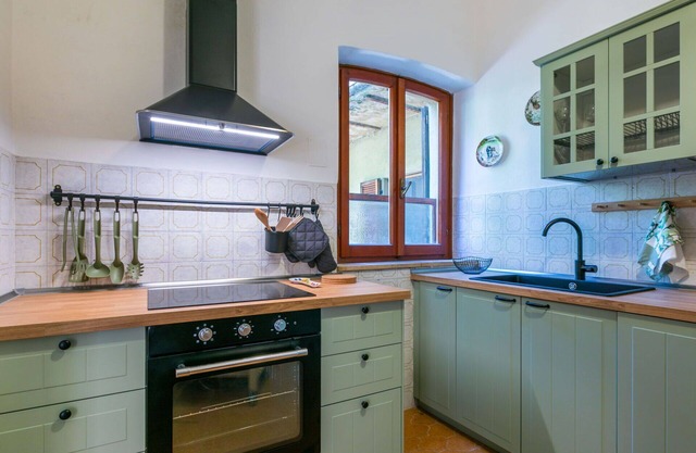 Cosy apartment for 7 guests with WIFI and patio