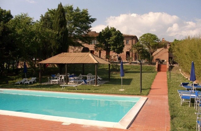 Cosy apartment in villa for 4 people with pool, WIFI and panoramic view