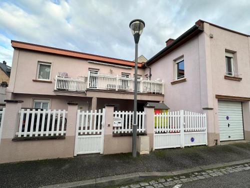 Cosy appart dans maison à Neudorf proche centre ville avec terrasse