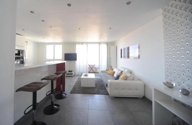 Cosy appartement - Longchamp - vue Mer !