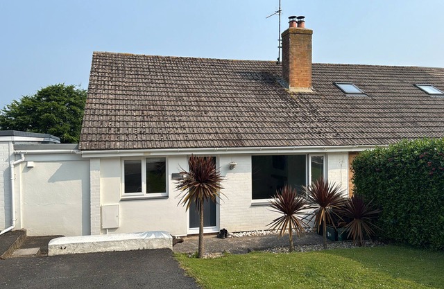 Cosy Bungalow close to beach