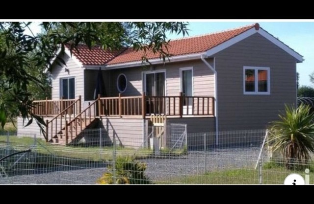 Cosy chalet 5 minutes from the beach in a family residence in Soulac-sur-Mer