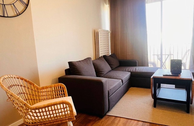 Cosy city center near cinema station