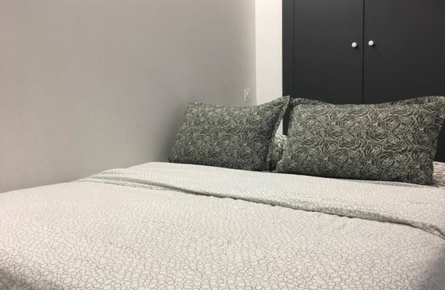 Cosy Duplex in Hyper-Centre -2 Double Beds, Near Beach