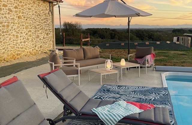 Cosy, elegant gite: a bubble of serenity