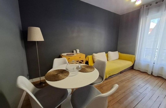 Cosy F2 at the gateway to Paris - 6 min by RER from Paris Gare de Lyon