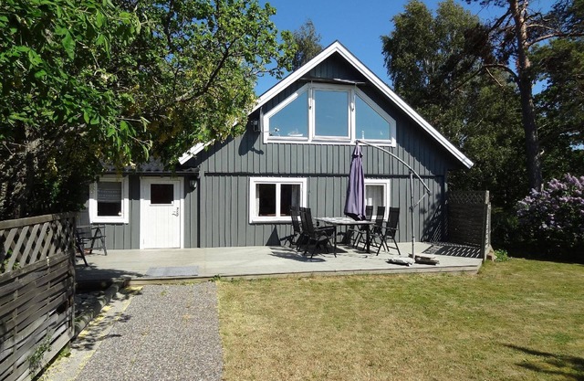 Cosy holiday house Sjöstugan by the sea