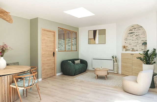 Cosy home with spa and sauna Layette station area
