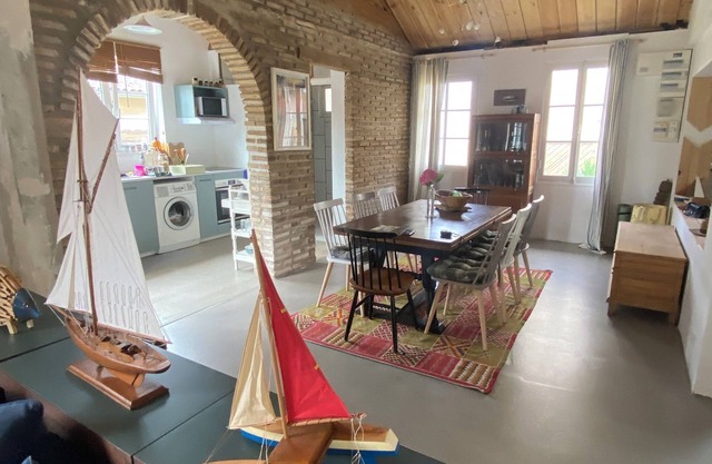 Cosy house for 7 people 2 min from the lake and 20 min from the beach