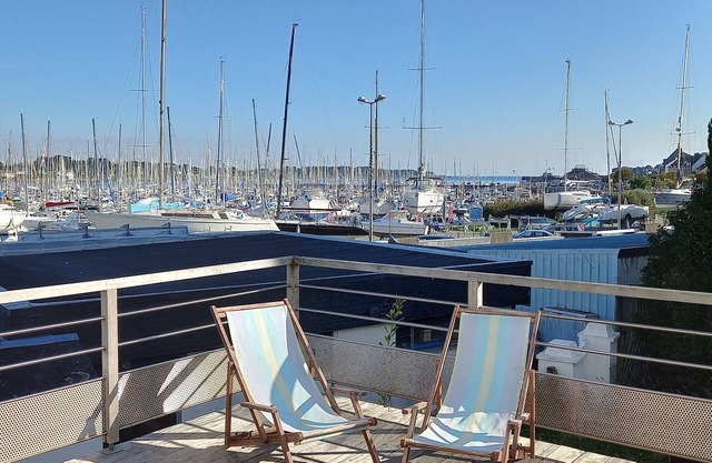 Cosy, nice view and walking distance to everything