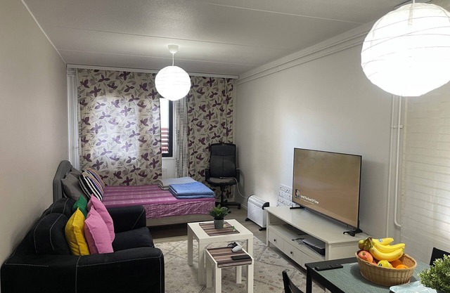 Cosy studio with great vibes, with few minutes to the train station, Restaurants