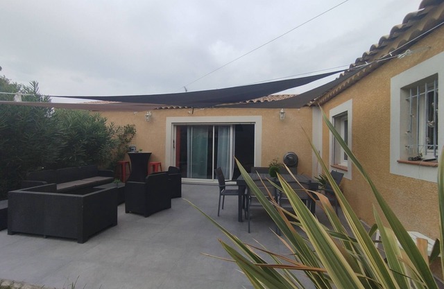 Cosy villa in the heart of the village, air-conditioned, perfect for family vacations.