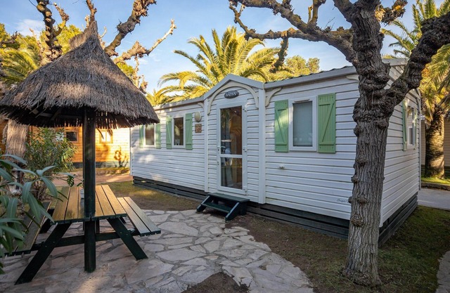 Cottage in Tarragona with Private Beach Access
