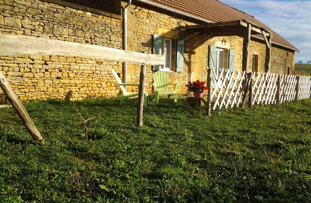 Cottage in Hamlet Dordogne between SARLAT and LASCAUX IV