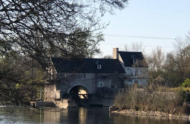 cottage in the heart of the Loire castles