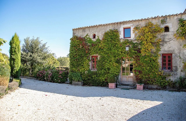 Cottage 'Le Lodge 4 Pers 10min Plage' with Private Terrace, Shared Garden and Wi-Fi