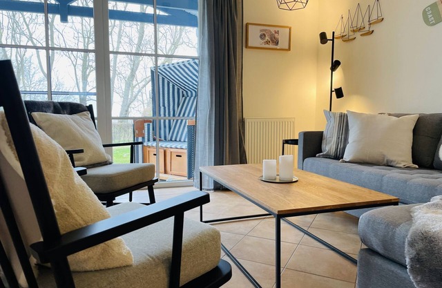 Cottage on the beach 2 km west of Kühlungsborn (Obje - Landhaus zum Strande - 44-08 with sauna and