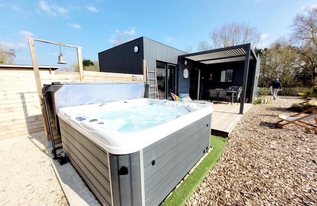 Cottage Prenium Happy Spa Jacuzzi