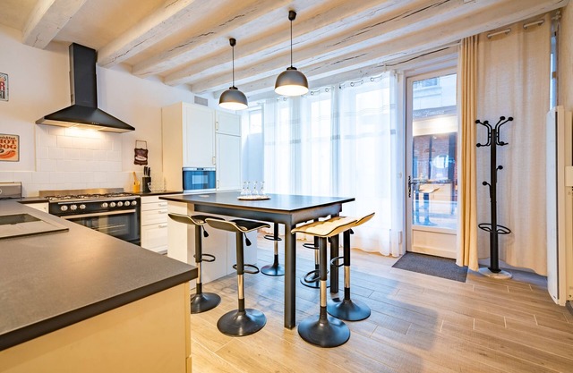 Cottage-Superior-Ensuite with Shower-JEANNE D'ARC