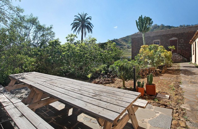 Country House Caserío el Boquerón with Garden & Wi-Fi