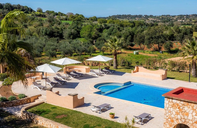 Country House 'Casa Fina ' with Mountain View, Private Pool and Wi-Fi
