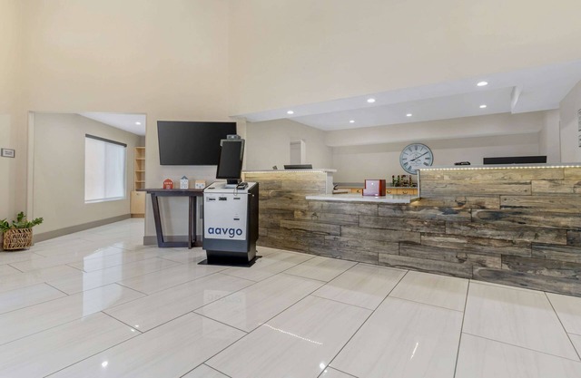 Country Inn & Suites by Radisson, Vallejo Napa Valley, CA
