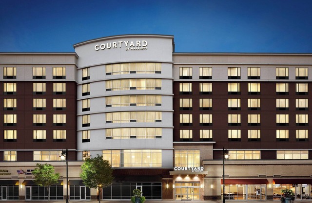 Courtyard by Marriott Newark Downtown