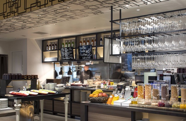 Courtyard by Marriott Shin-Osaka Station