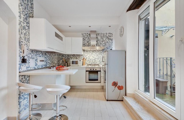 Coverciano Modern Apartment with Patio!