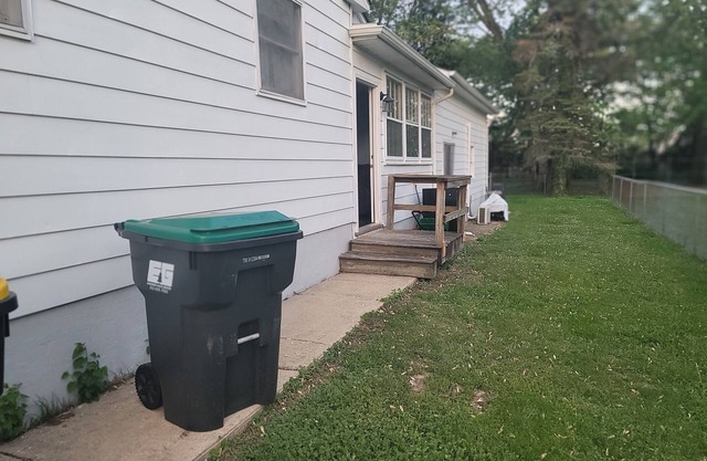 Cozy 1-bedroom apartment in cool Bear with AC, fitness room