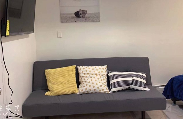 Cozy 1 Bedroom Apartment near MTA buses