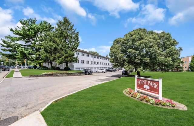 Cozy 1-bedroom condo in welcoming Point Pleasant with AC