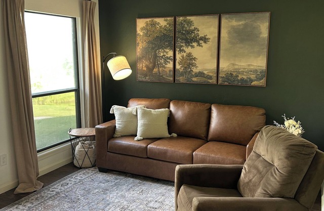 Cozy 1-bedroom condo in lovely Branson with AC, fitness room