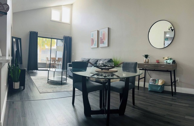 Cozy 1-bedroom Condo in Luxury Gated Community